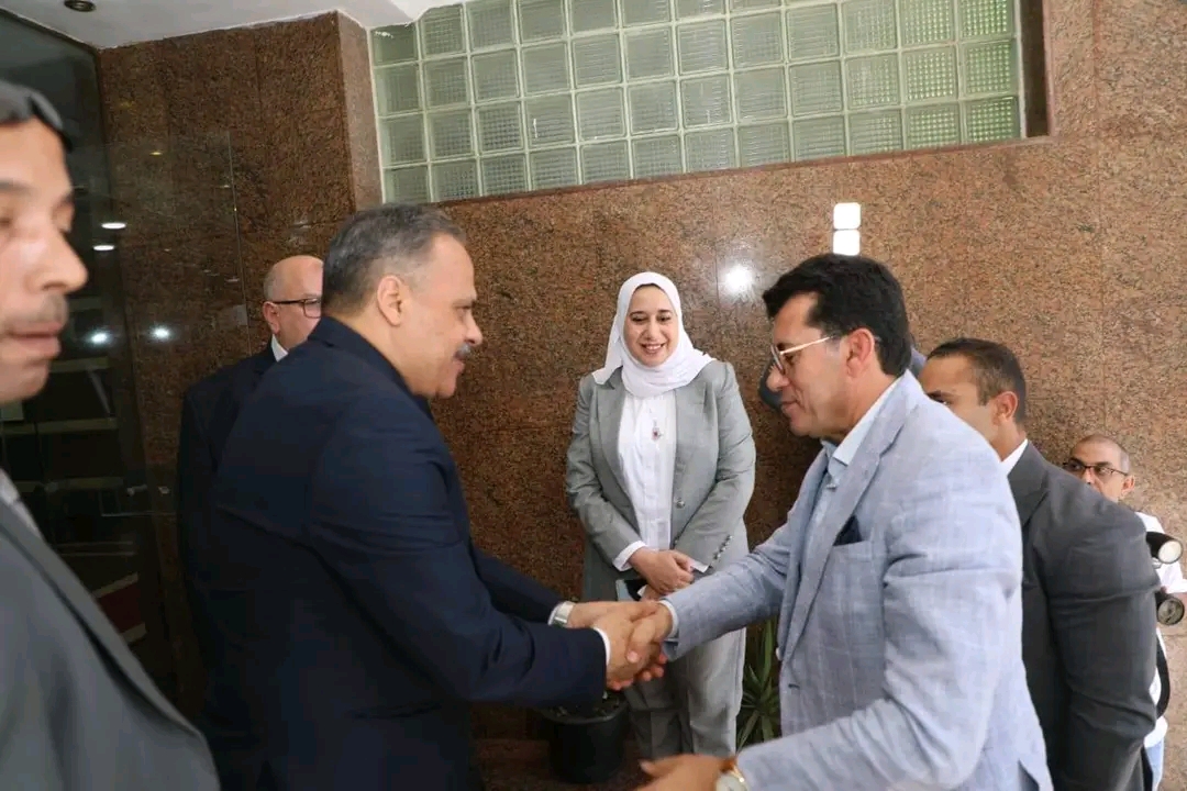 وزراء ومفتي الجمهورية يشاركون أهالي المحافظة وافتتاح 53 مشروعًا جديدًا،فيتو