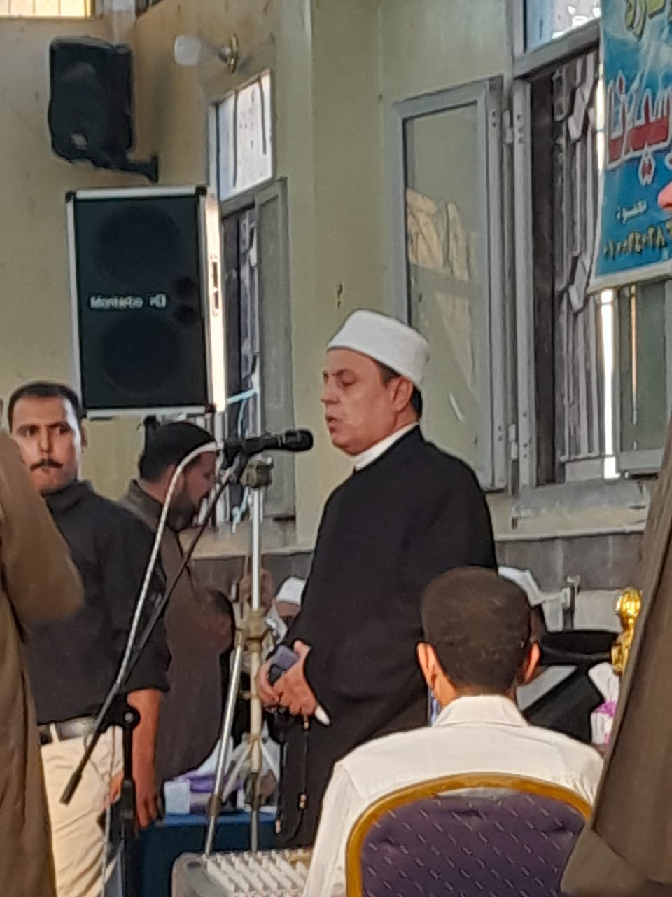 جانب من تقديم واجب العزاء، فيتو