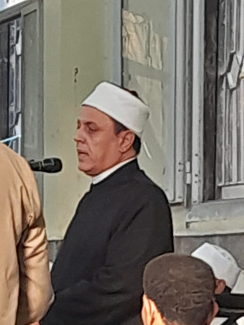 جانب من تقديم واجب العزاء، فيتو