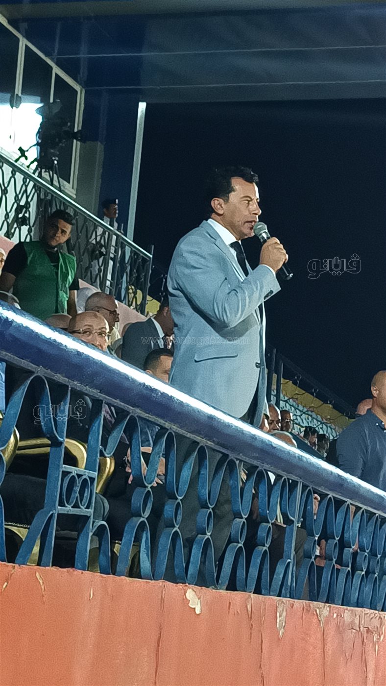وزير الشباب والرياضة خلال افتتاح البطولة، فيتو