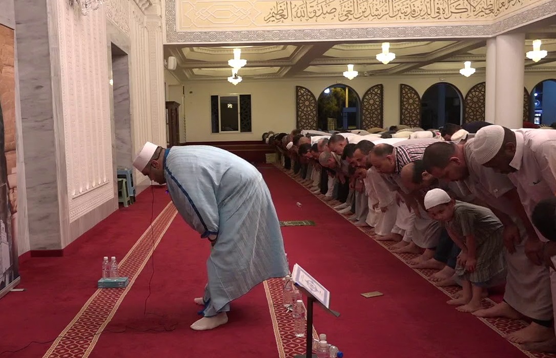 إدراك الإمام قبل الرفع من الركوع، فيتو