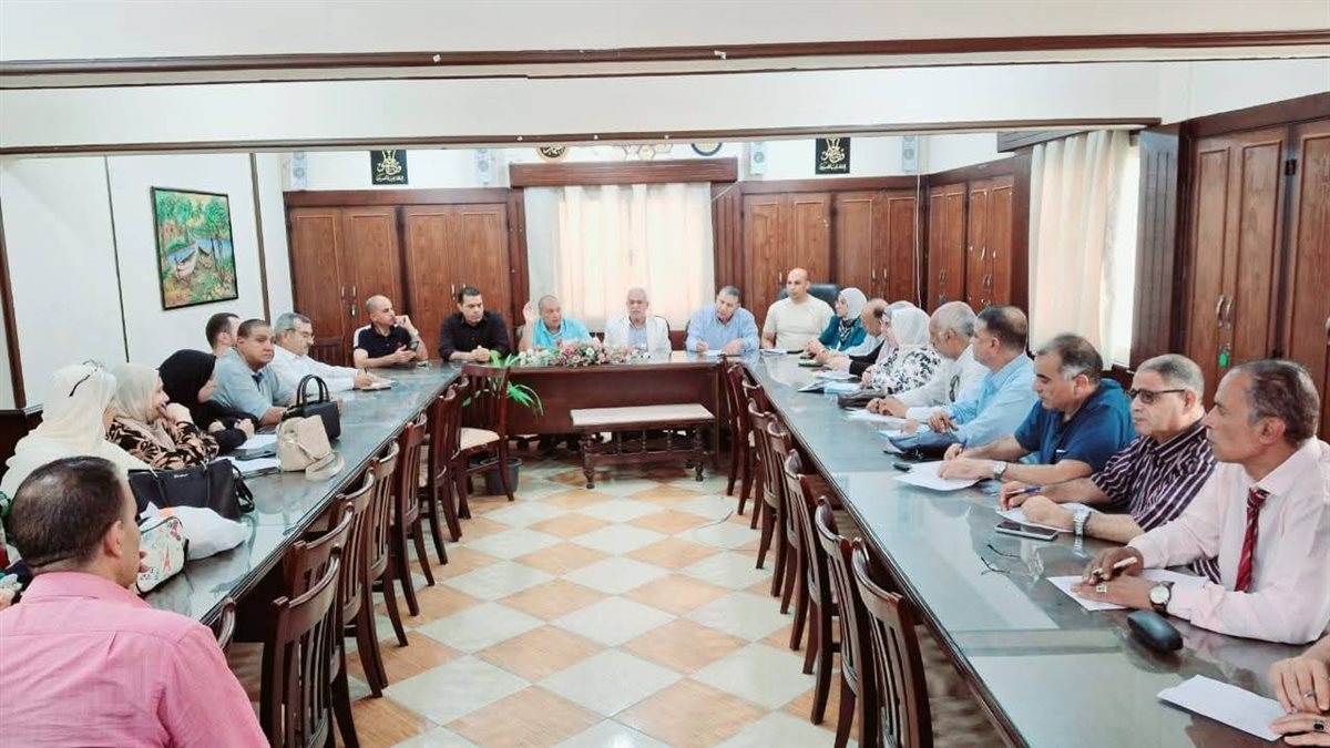 جانب من الاجتماع، فيتو