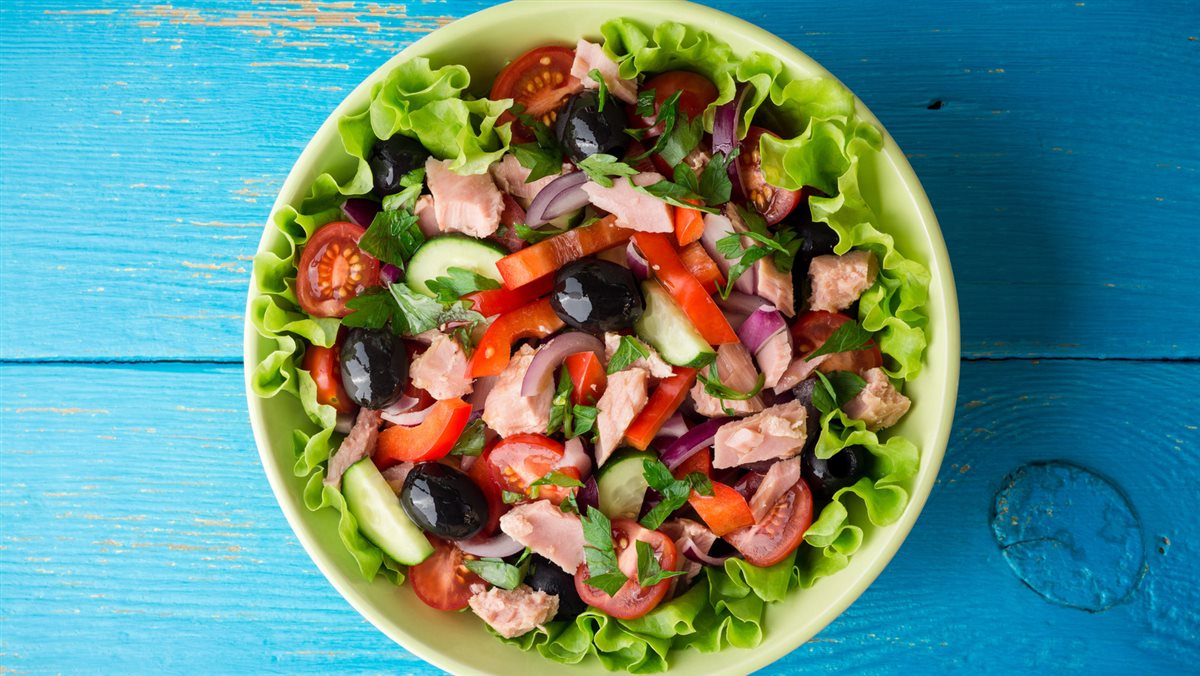 سلطة التونة