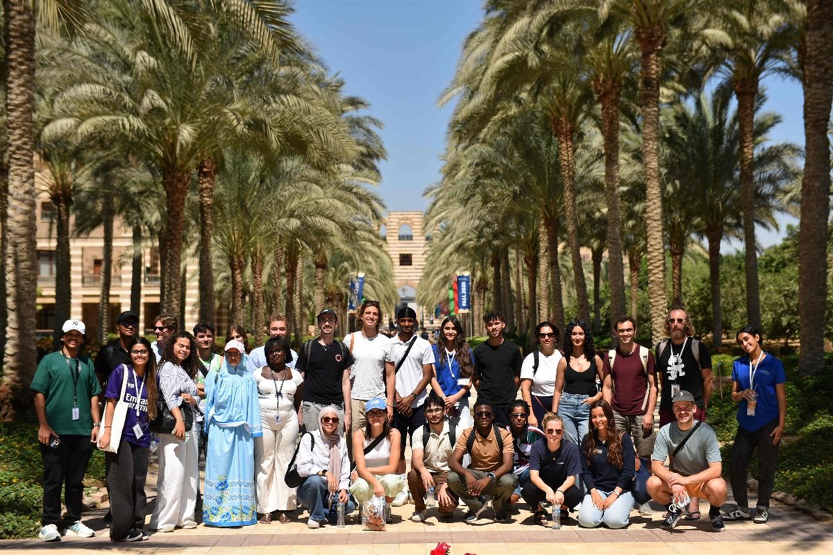 استقبال الطلاب الجدد بالجامعة الأمريكية بالقاهرة