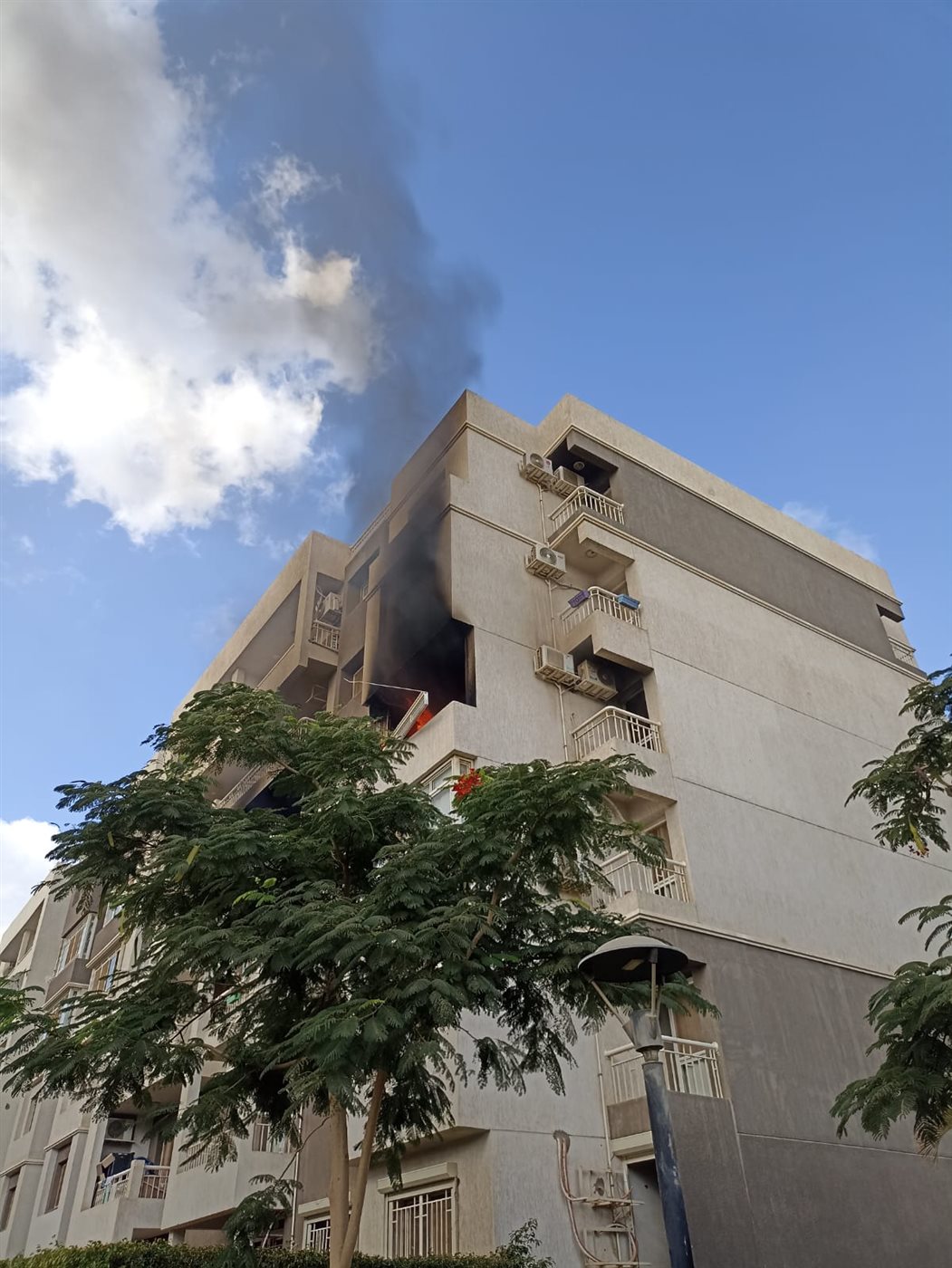 حريق شقة بالتجمع 