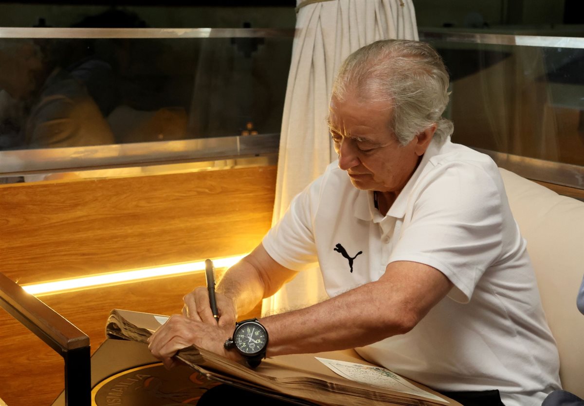 جانب من مراسم الاستقبال، فيتو