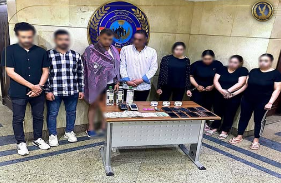 3 سيدات و4 أشخاص..ضبط سيدة لإدارتها نادى صحي للأعمال المنافية للآداب بالمعادي