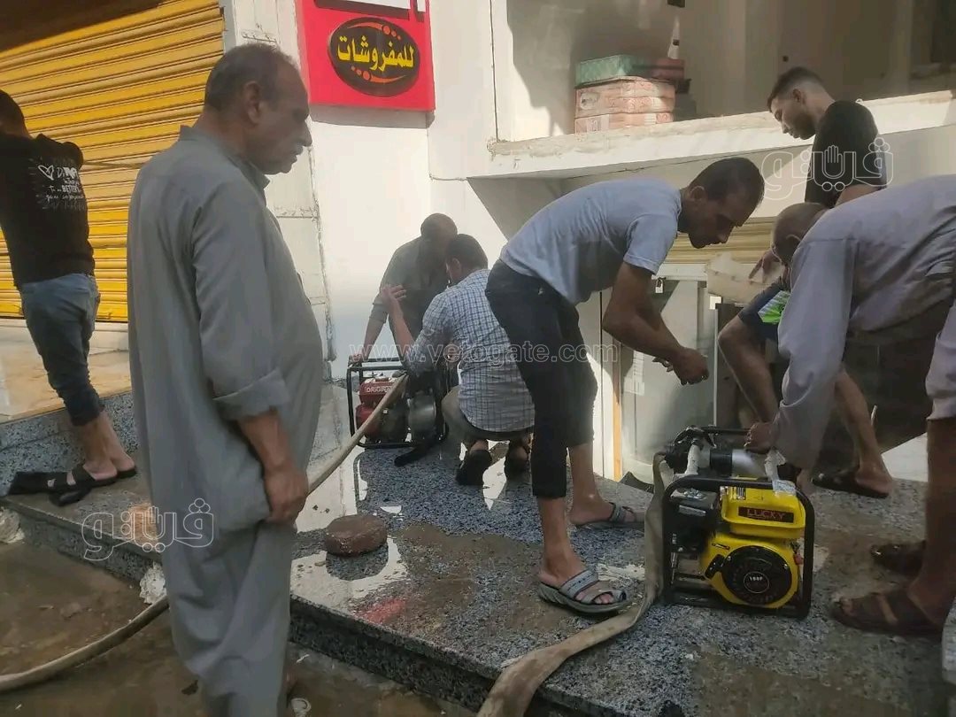 انفجار خط مياه رئيسي يغرق أبوحماد،فيتو