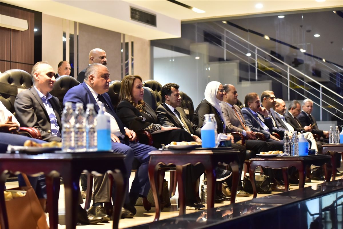 أشرف صبحي يشهد افتتاح بطولة إفريقيا للشباب للكرة الطائرة تحت 20 عاما