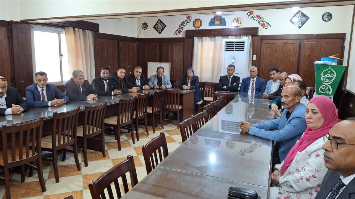 جانب من الاجتماع، فيتو