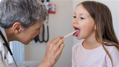 التهاب الحلق عند الأطفال 