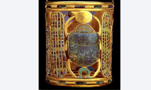 أسورة الملك بسوسنس الأول نادرة ووزنها 600 جرام، فيتو