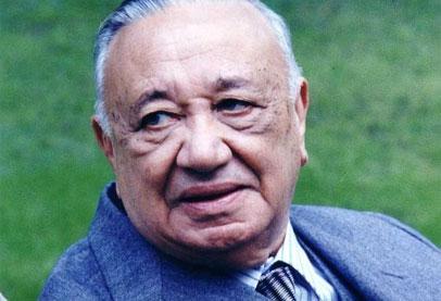 الوزير ثروت عكاشة