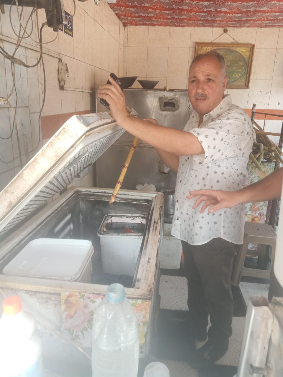 جانب من الحملة، فيتو