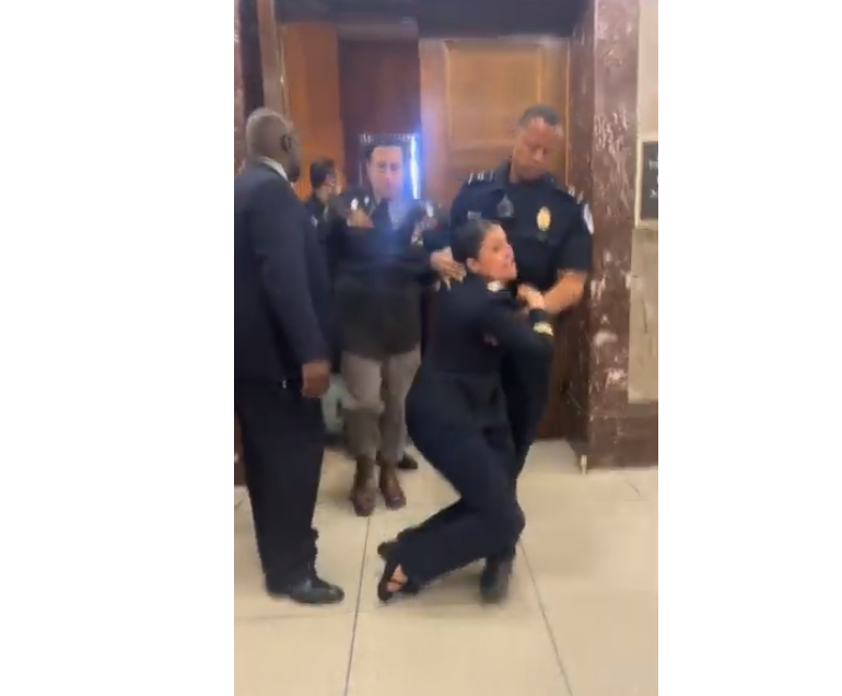 اعتقال عسكريين أمريكيين رفضوا الإبادة الجماعية في غزة، فيتو