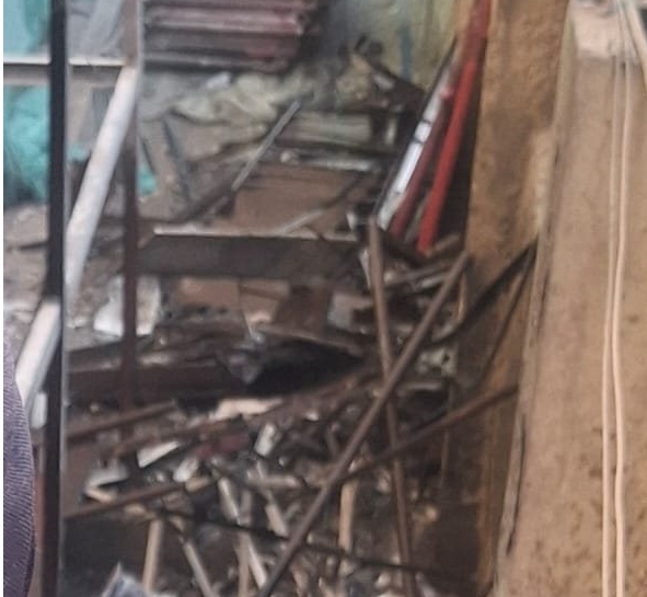 حريق مخلفات خلف سنترال رمسيس