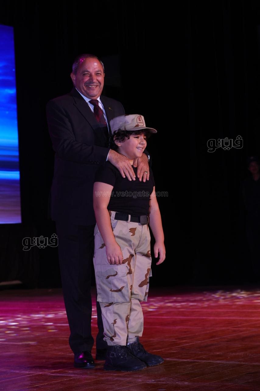 محافظ بورسعيد اللواء محب حبشي خلال المهرجان، فيتو 