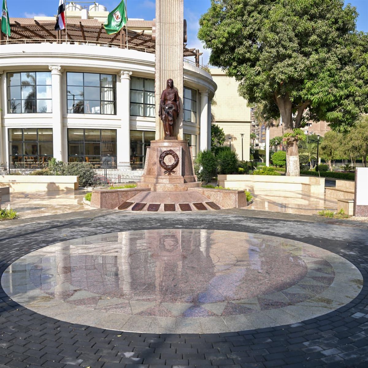 تطوير حرم جامعة القاهرة