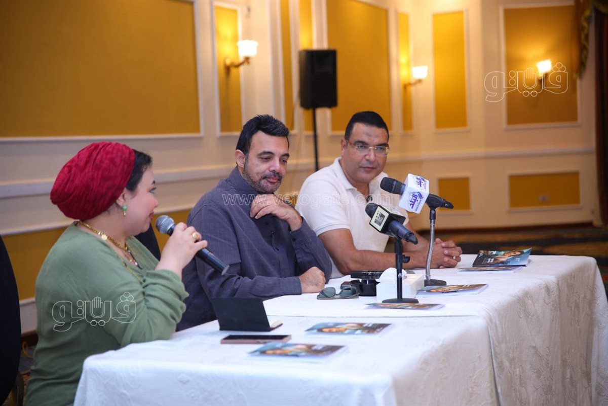 ندوة تكريم النجم محمود ياسين خلال المهرجان، فيتو 