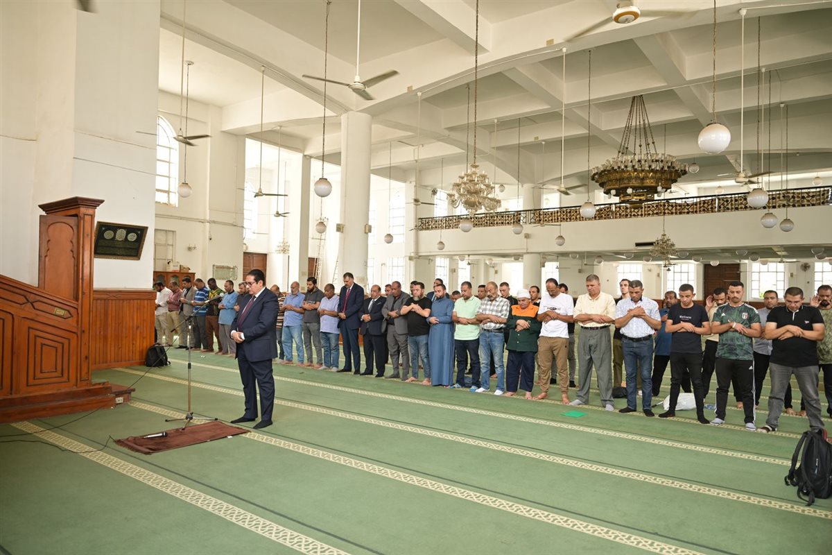 افتتاح مسجد المدينة الجامعية بجامعة القاهرة 