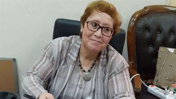 الدكتورة ليلى عبد المجيد العميد السابق لكلية الاعلام 