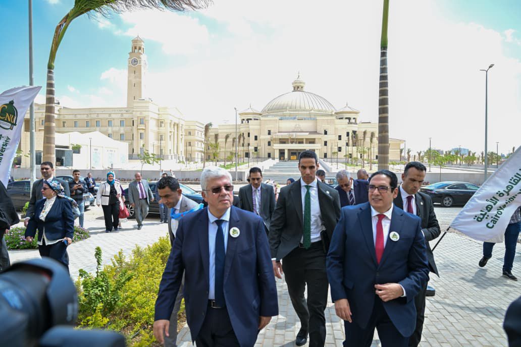 افتتاح العام الدراسي الجديد بجامعة القاهرة الأهلية
