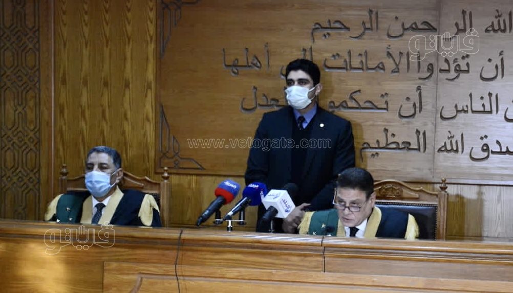 محاكمة محمود عزت  (1)