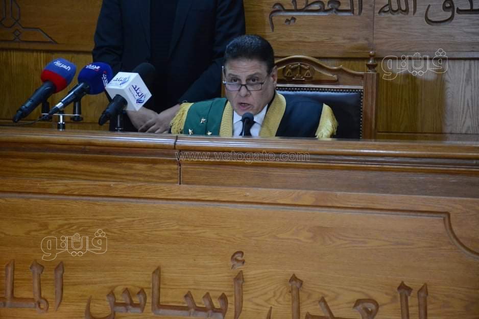 محاكمة محمود عزت (1)