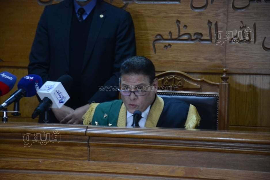 محاكمة محمود عزت (2)