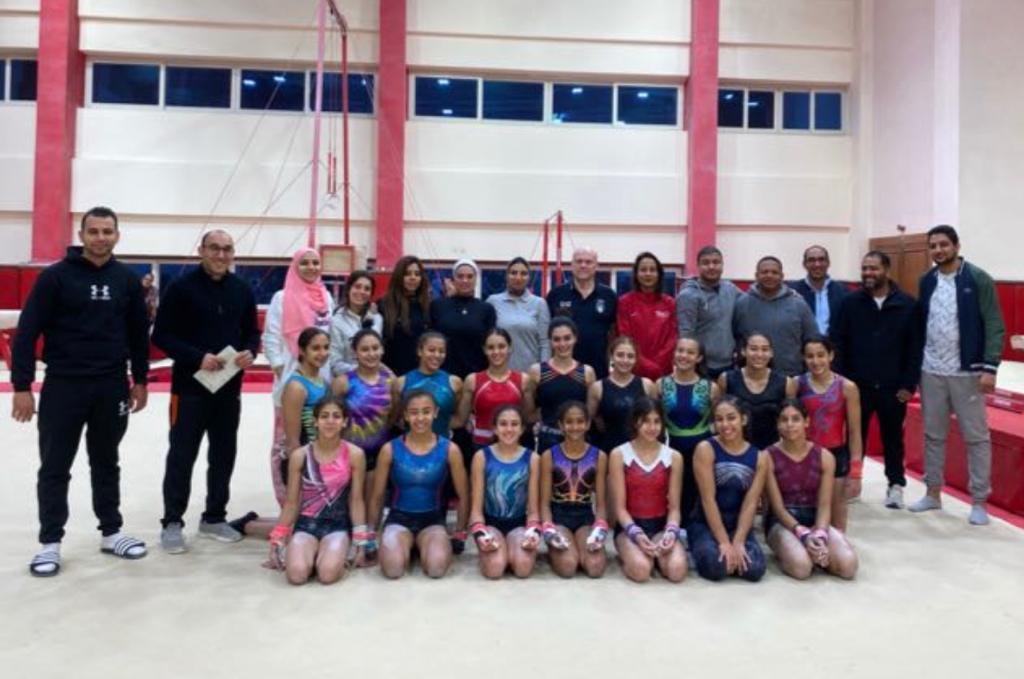 دورة تدريبية لمدربي الجمباز الفني بالمركز الأولمبي (2)