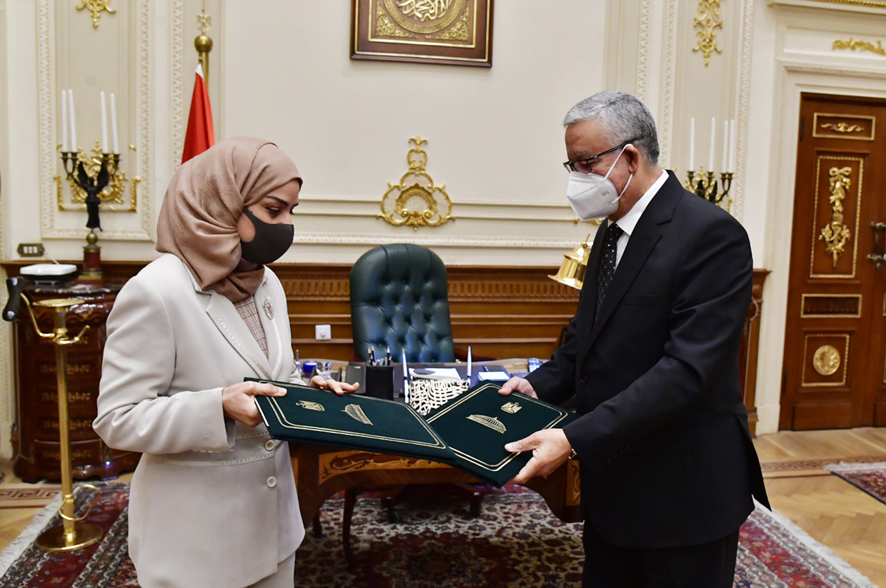 توقيع بروتوكول تعاون بين مجلسي النواب المصري والبحريني (11)