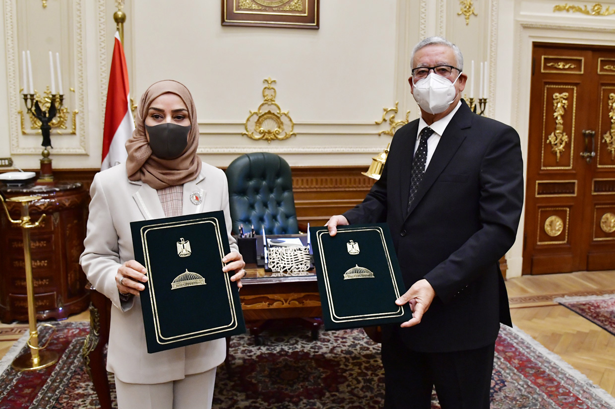 توقيع بروتوكول تعاون بين مجلسي النواب المصري والبحريني (12)