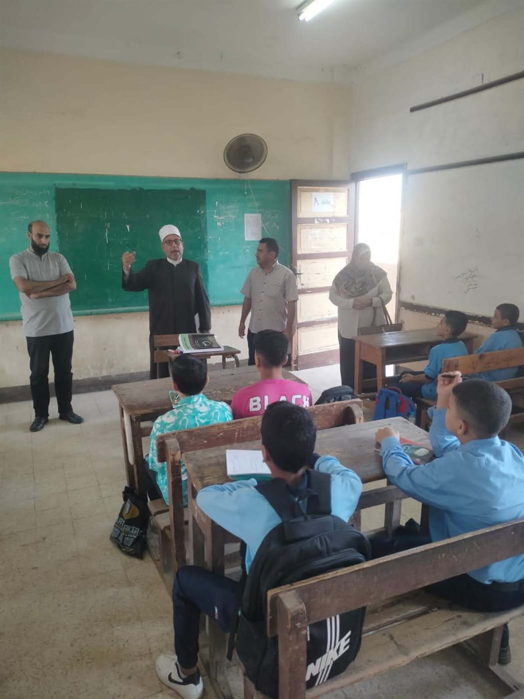 <strong>رئيس منطقة بني سويف يتفقد المعاهد الأزهرية</strong>