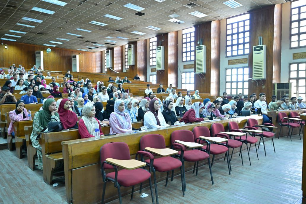 انطلاق العام الدراسي الجديد بجامعة القاهرة