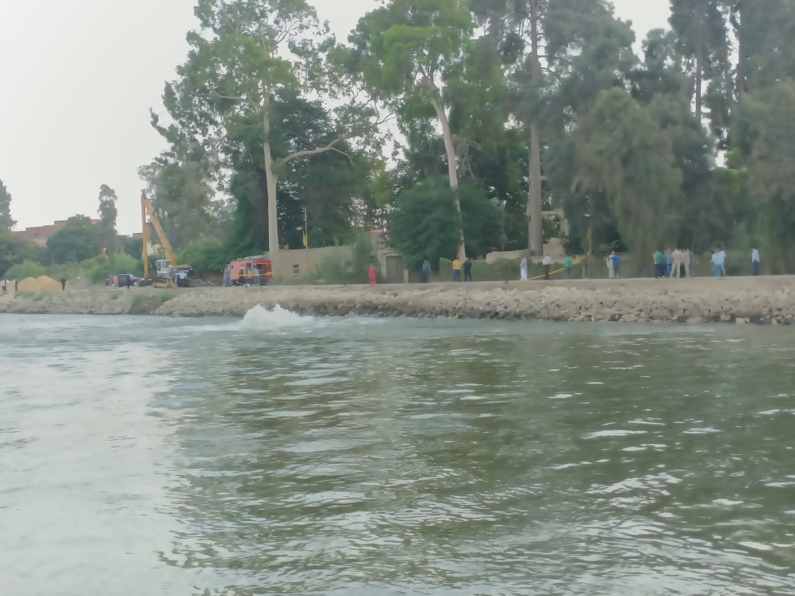 السيطرة على حادث كسر ماسورة غاز رئيسية ببحر مويس بنها،فيتو