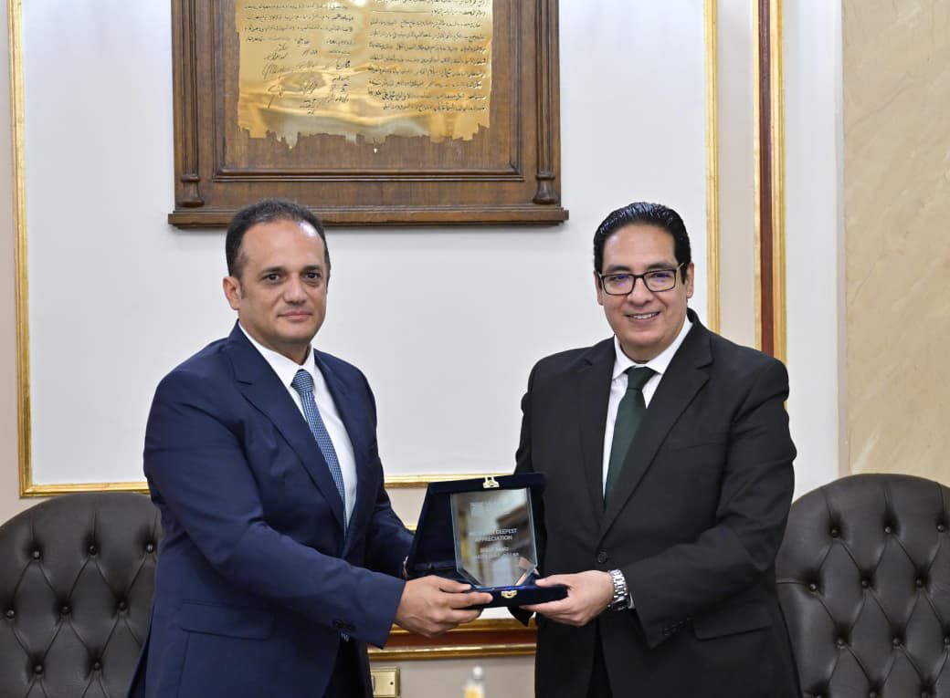 تعاون بين جامعتي القاهرة والجلالة