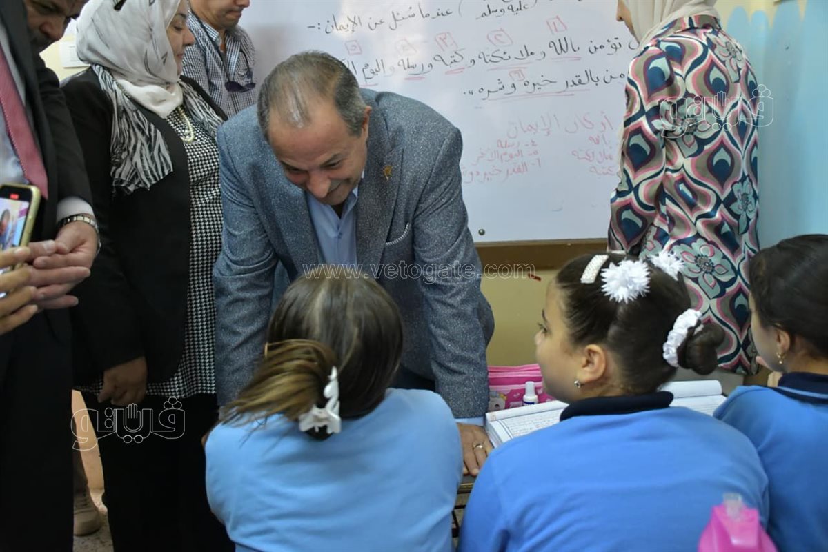 محافظ بورسعيد يتفقد المدارس، فيتو