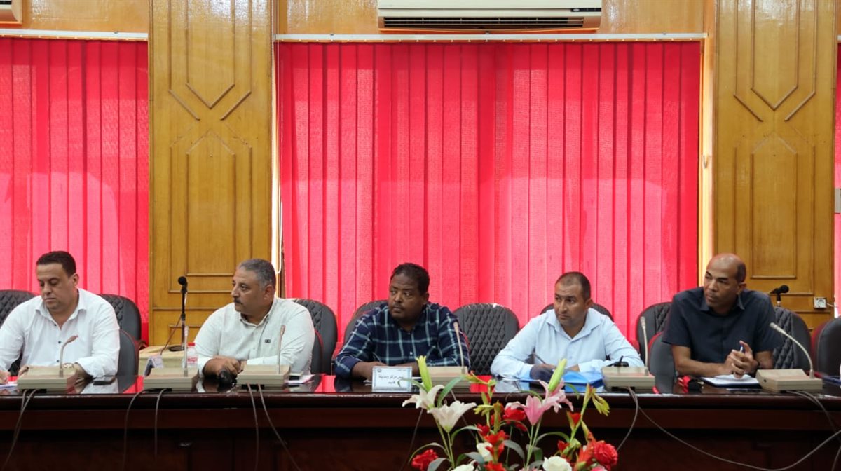 جانب من الاجتماع، فيتو