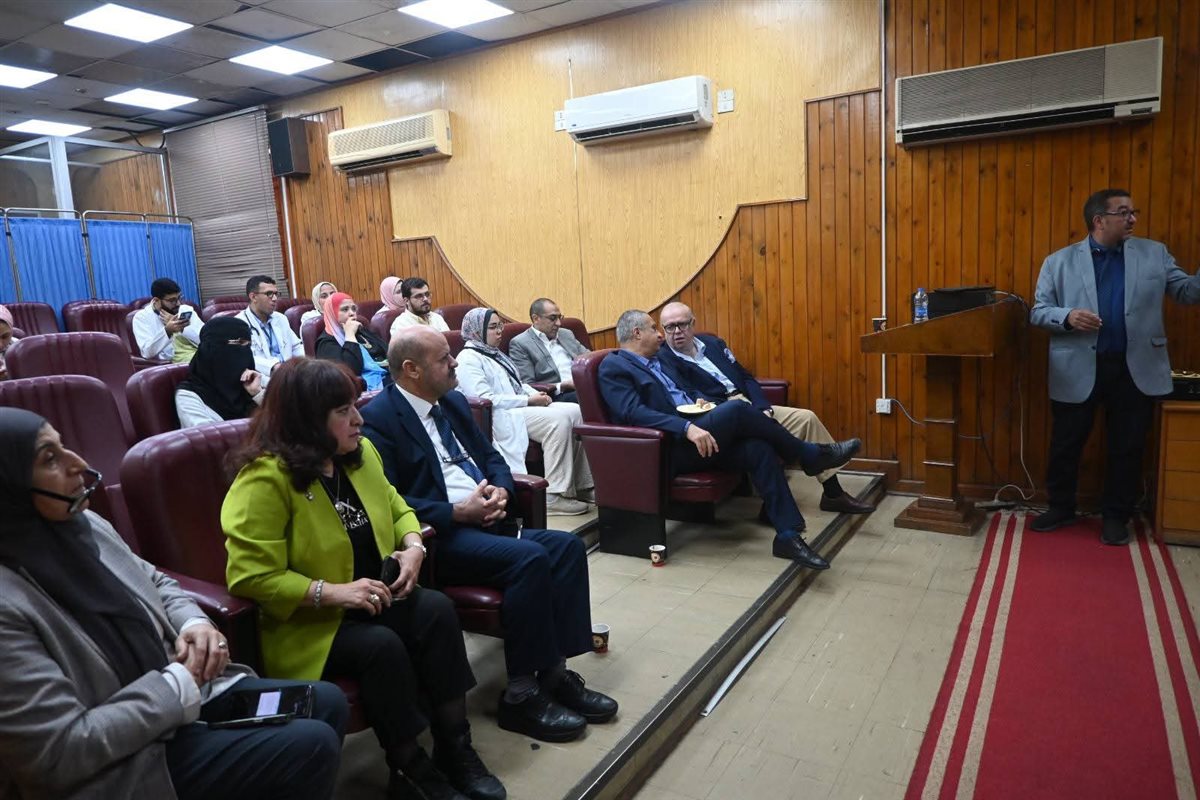 وفد المجلس العربي للاختصاصات الصحية في قصر العيني&nbsp;