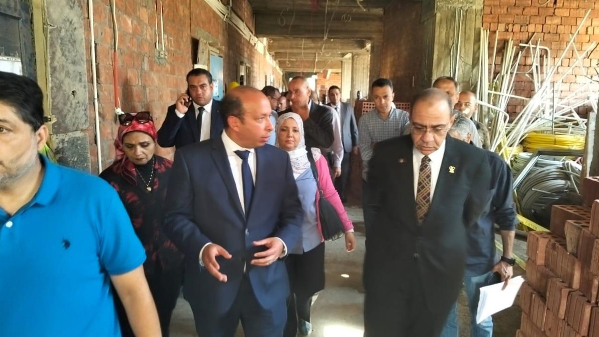 جولة داخل مبني العيادات الجديد بقصر العيني