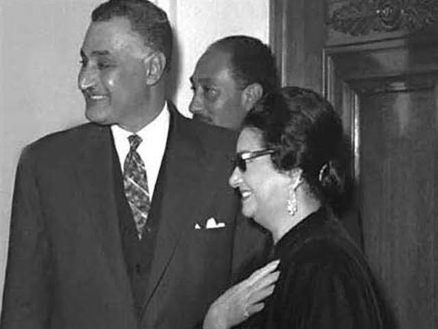 أم كلثوم وصداقة طويلة مع الزعيم 