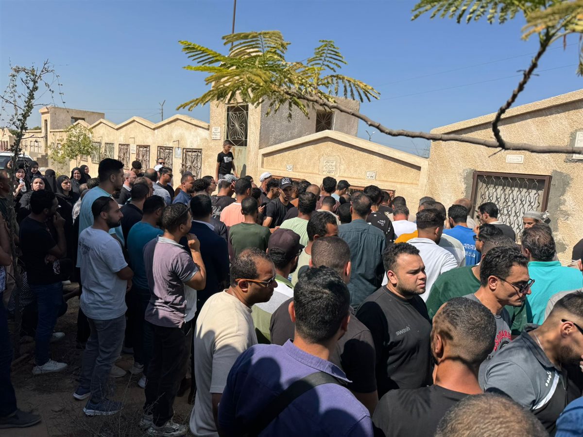 جانب من تشيع الجثمان، فيتو 