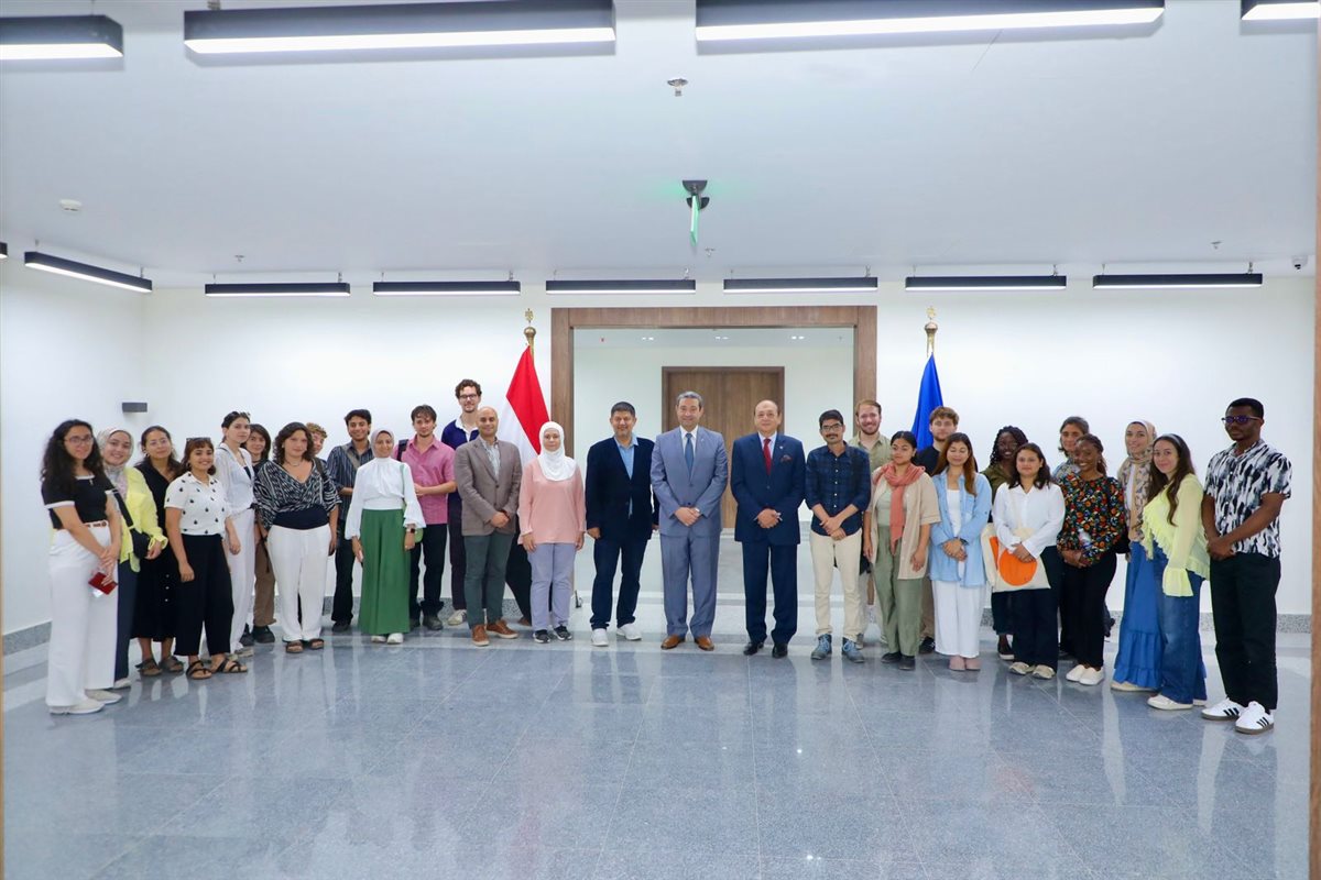 محافظ دمياط يبحث مع جامعتى عين شمس وبرلين مشروع تطوير السوق الحضارى برأس البر