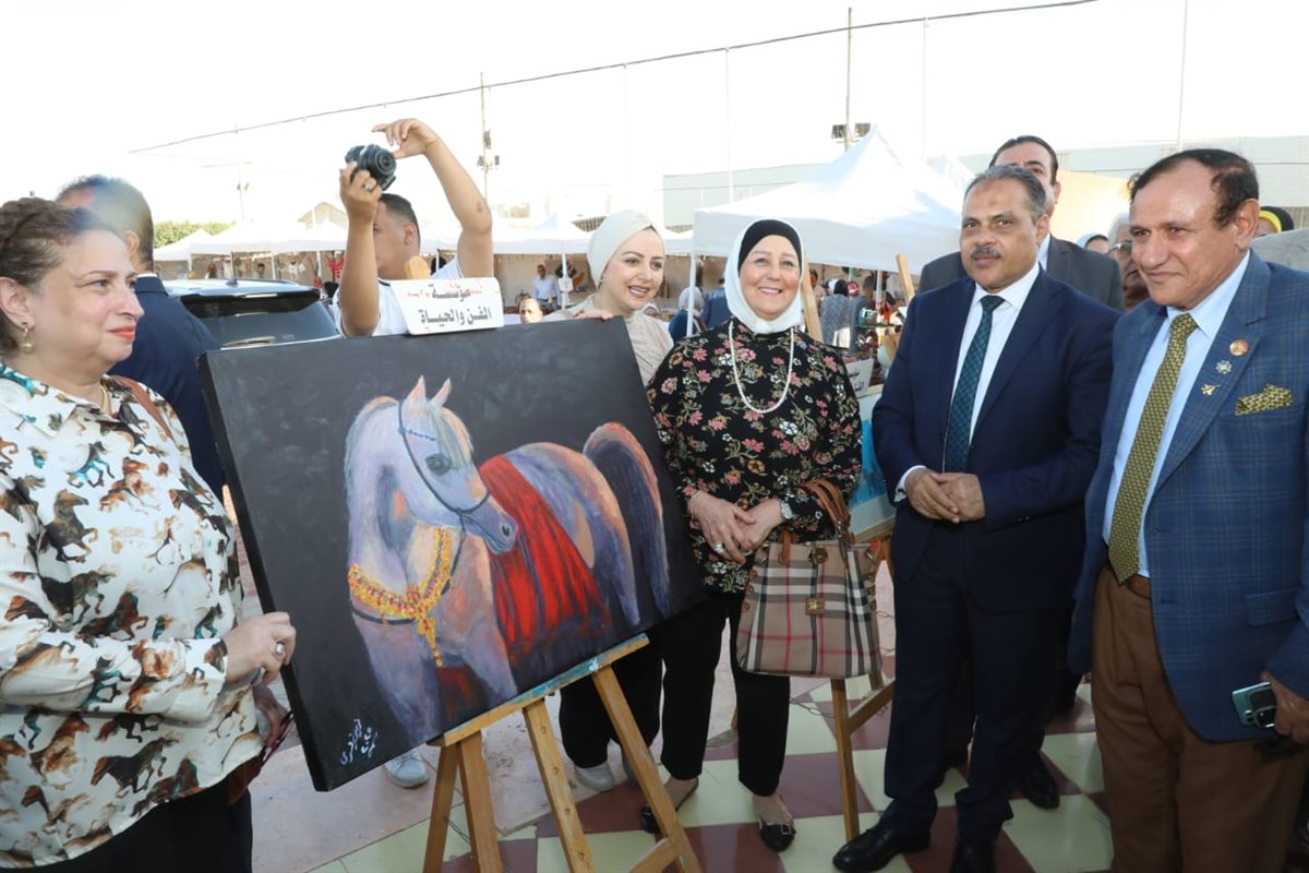 افتتاح معرض ايادى مصر الشرقية بنادى الصفوة بالعاشر من رمضان 