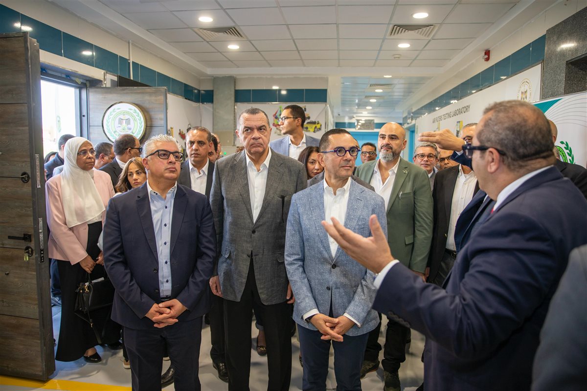 جانب من الافتتاح، فيتو