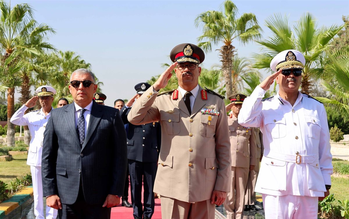 جانب من مراسم وضع الاكليل، فيتو