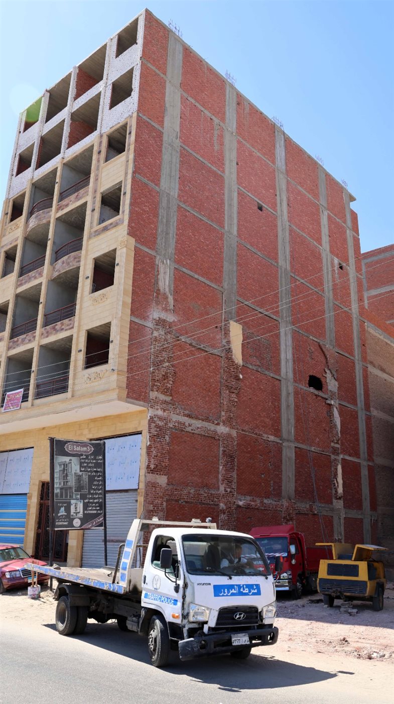 محافظ الإسماعيلية خلال الجولة، فيتو