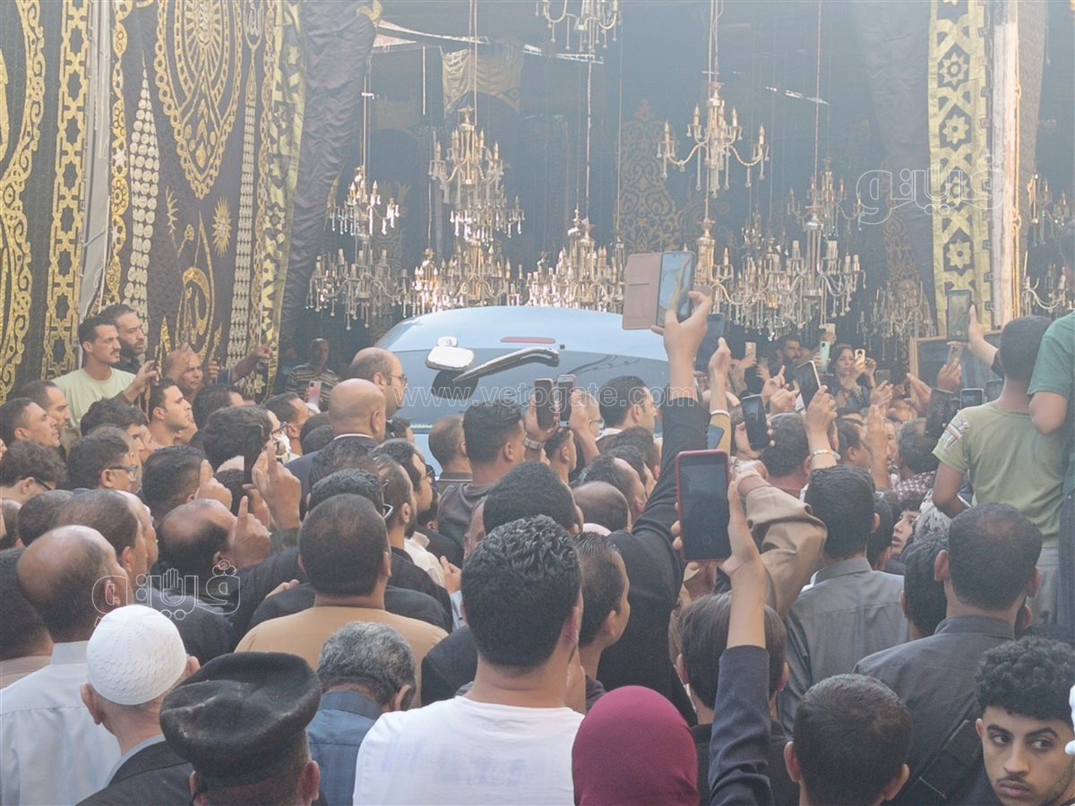 وصول جثمان عمر هاشم إلى الشرقية ودفنه بجوار جده مؤسس الطريقة الهاشمية،فيتو