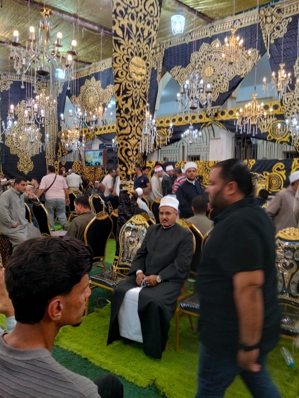 رئيس منطقة الإسماعيلية الأزهرية خلال واجب العزاء، فيتو