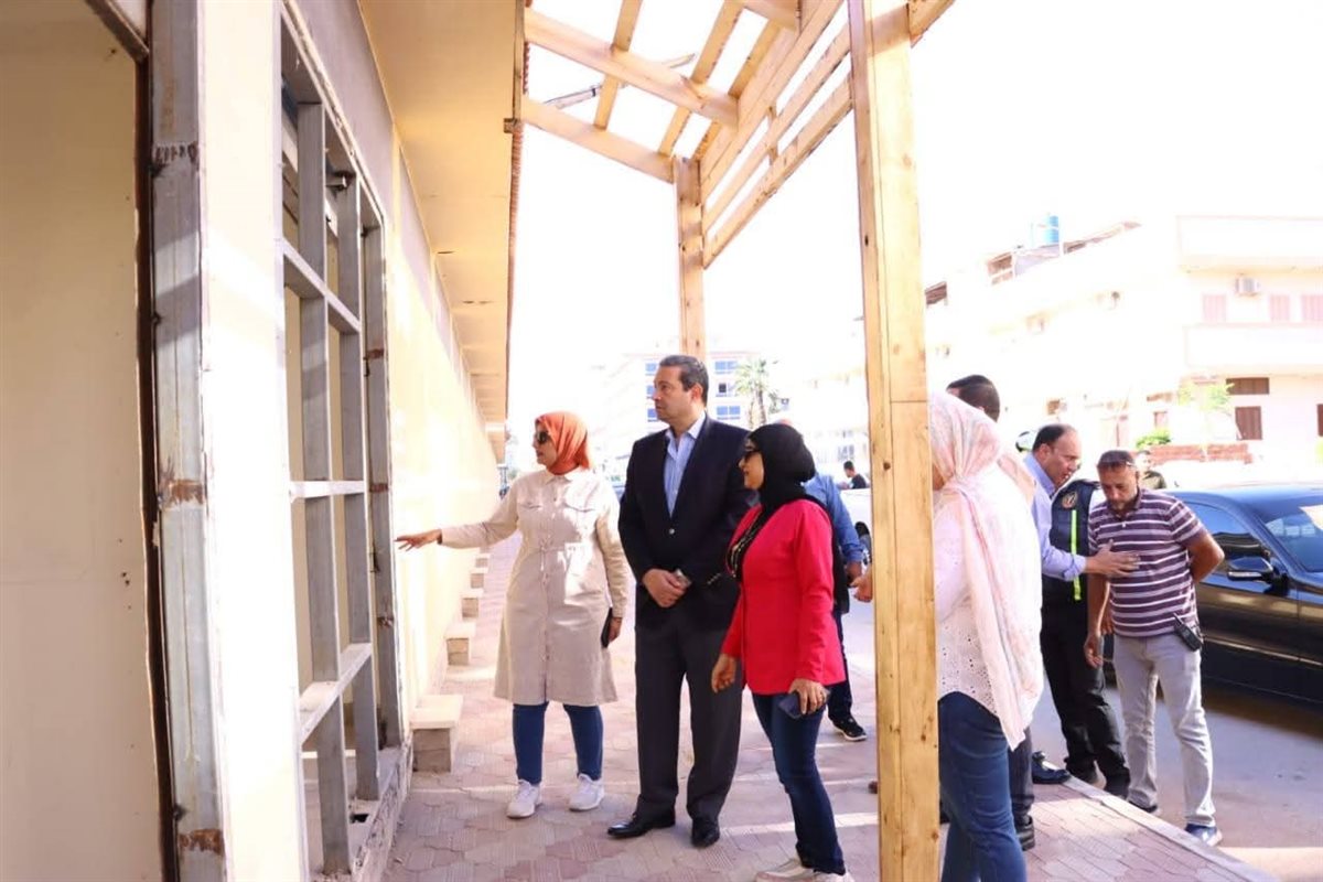 محافظ دمياط يتابع مقترحات التطوير التي أعدها فريق عمل من جامعتي عين شمس وبرلين التقنية